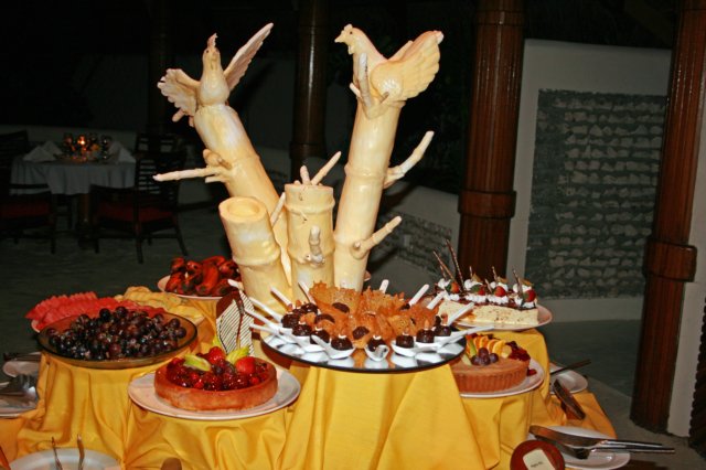 dessertbuffet.jpg